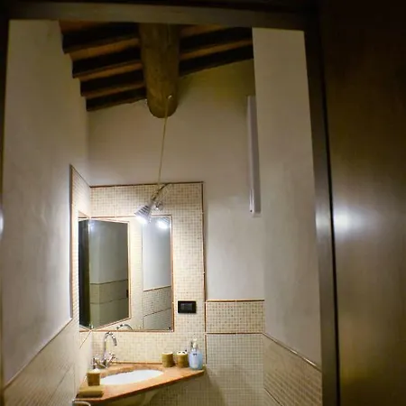 Il Mirtillo - A Truly Magical Place In The Heart Of Tuscany, Nestled In A Medieval Village Apartment Chianni