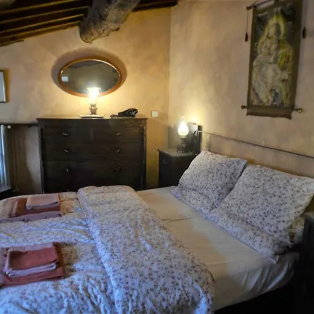 Apartment Il Mirtillo - A Truly Magical Place In The Heart Of Tuscany, Nestled In A Medieval Village